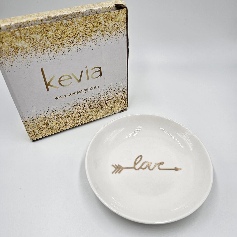 Kevia Style Love Jewelry Plate Brand New In Box Trinket Dish Glam‎ Beauty